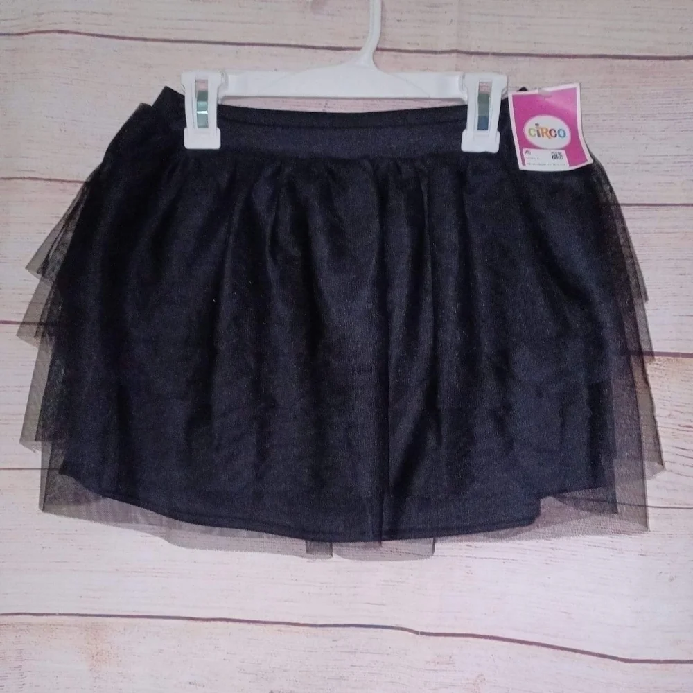 CIRCO‎ kids girl black skirt 7/8 New